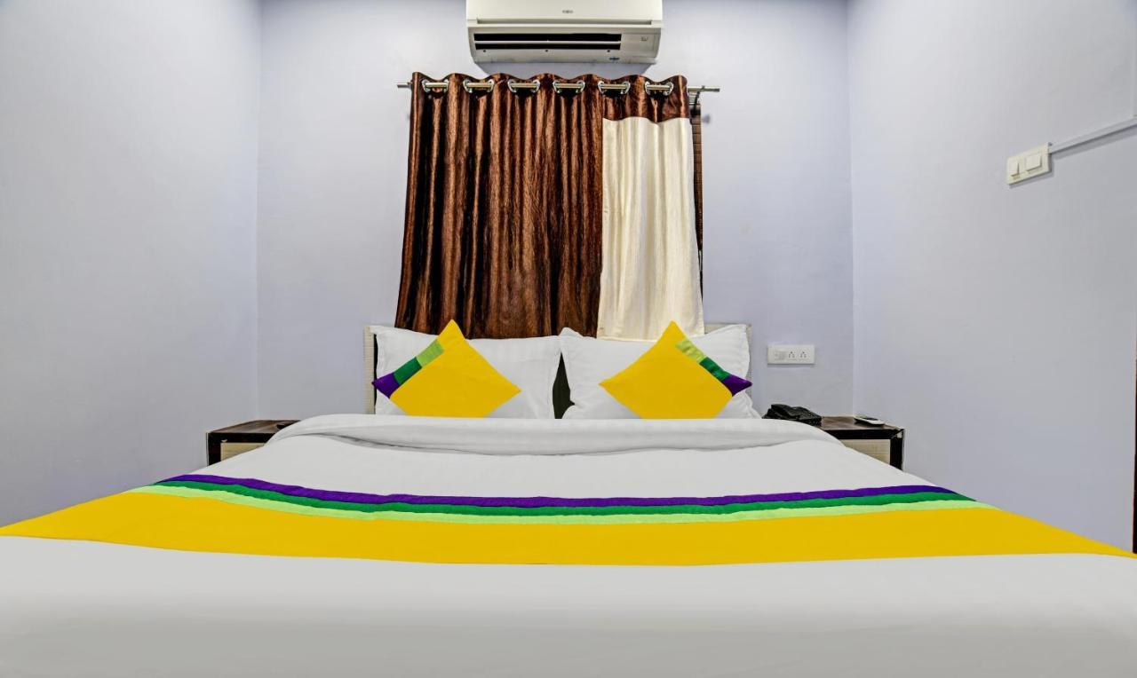 Itsy By Treebo - Utsav Inn Indore Esterno foto